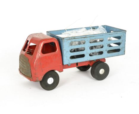 Tri-ang Steel Toys large scale Farm Truck, in red and blue with 12 Tri-ang black pigs, Truck F, pigs VG (13) 