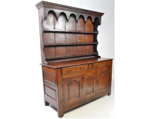 George III 18th century Welsh solid oak inlaid kitchen farmhouse dresser. Having a large removable plate rack upright gallery