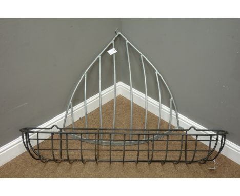 Hay rack and another planter (2)   Condition Report   Click here for further images, condition, auction times & delivery cost