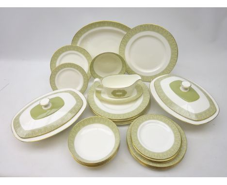 Royal Doulton 'Sonnet' pattern dinner service for six comprising dinner, side and tea plates, dessert bowls, gravy boat and s