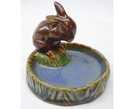 Royal Doulton Lambeth stoneware bibelot/ trinket dish, mounted with a brown rabbit, impressed marks, no. 8756, H8cm    Condit