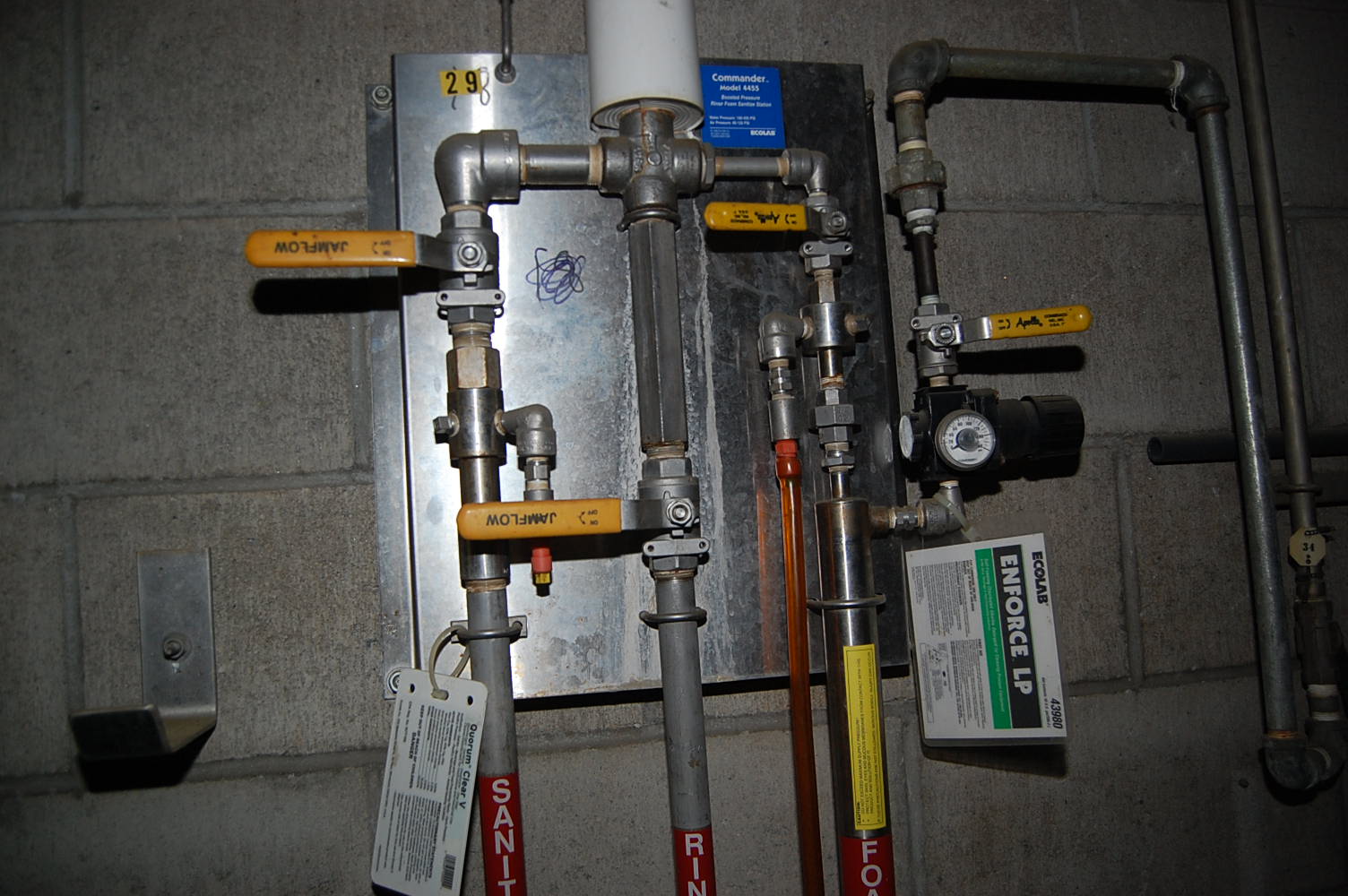 Ecolab Commander Model 4455 Boosted Pressure Rinse Foam, Sanitize