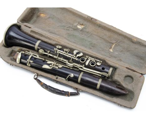 Clarinet, cased vintage wooden unbranded clarinet, stamped  No 1575, in AF condition 