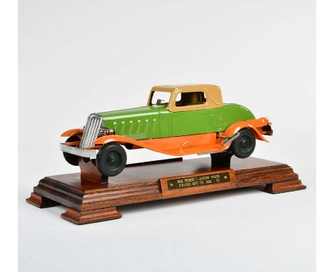 Girard, Pierce Arrow Coupe, USA, 43 cm, Blech, auf Holzsockel, Z 1