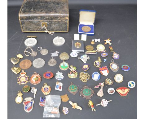 Victorian jewellery box containing selection of badges, sports medals, Butlins Barry Island 1967, Accident Dept Louth, Tail W