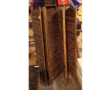 Decoratively carved seven fold screen, panel H: 180 cm with two panels separate from the main screen. Not available for in-ho