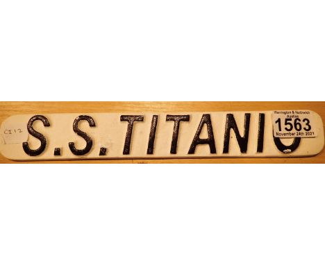 Cast iron SS Titanic wall sign, L: 30 cm. P&amp;P Group 1 (£14+VAT for the first lot and £1+VAT for subsequent lots) 