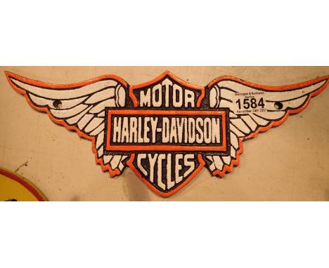 Cast iron Harley Davidson Motorcycles sign, L: 34 cm. P&amp;P Group 2 (£18+VAT for the first lot and £3+VAT for subsequent lo