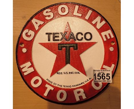 Cast iron Texaco Gasoline shop sign, D: 20 cm. P&amp;P Group 1 (£14+VAT for the first lot and £1+VAT for subsequent lots) 
