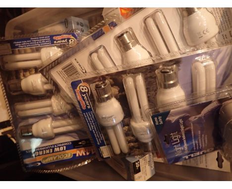 Large box of mixed light bulbs. Not available for in-house P&amp;P, contact Paul O'Hea at Mailboxes on 01925 659133 