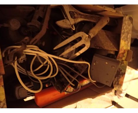Box containing mixed tools to include a car jack, angle grinder, rotary drill etc. Not available for in-house P&amp;P, contac