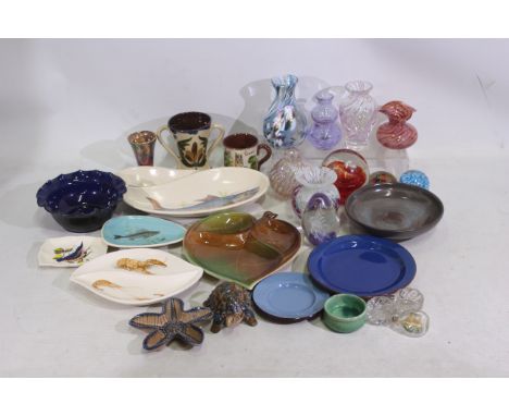 Torbay Pottery, Axe Vale Pottery, Sandygate Pottery, Wade, Watcombe Pottery - A lot consisting of Devon-made pottery bowls, p