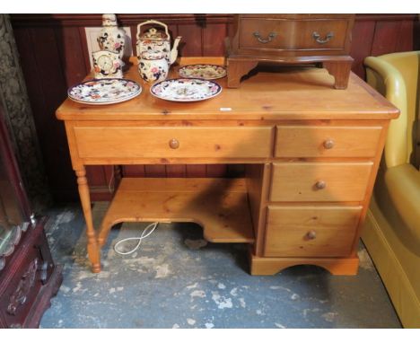 MODERN PINE FOUR DRAWER DESK 