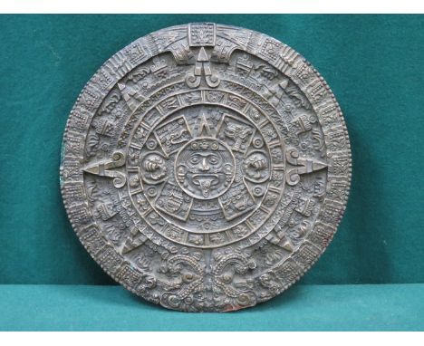 MEXICAN AZTEC/MAYAN STYLE CIRCULAR WALL PLATE, DIAMETER APPROXIMATELY 30cm 