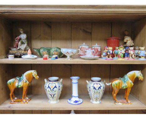 SUNDRY LOT OF CERAMICS INCLUDING NORITAKE VASES, IMPERIAL HORSES, TRINKET BOXES, ETC. 
