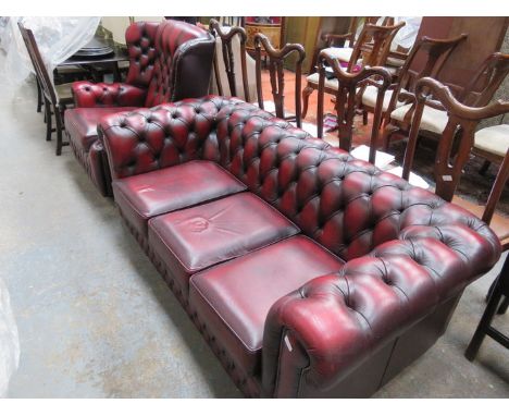 CHESTERFIELD STYLE RED LEATHER BUTTON BACK THREE SEATER SETTEE WITH RECLINING ARMCHAIR 