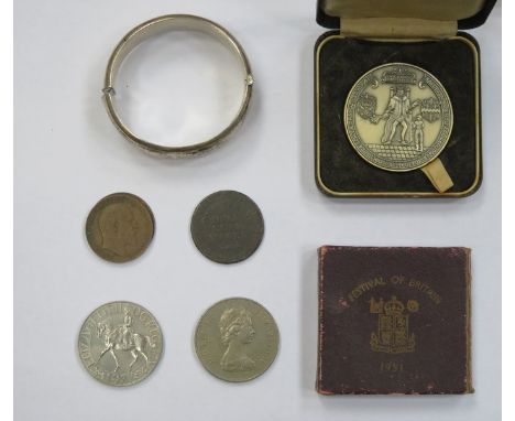 SILVER FESTIVAL OF BRITAIN COIN, SILVER SNAP BANGLE AND 400th ANNIVERSARY OF THE FOUNDING OF THE HAWKESHEAD FREE GRAMMAR SCHO