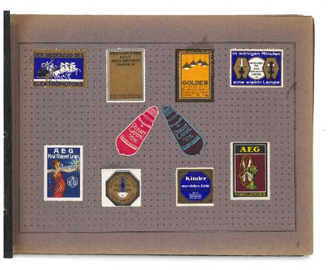Werbung - - Sammlung von über 2000 Reklamemarken. Überwiegend frühes 19. Jh. Maße von ca. 4,5 x 3,5 cm bis ca. 7 x 5 cm. In 5
