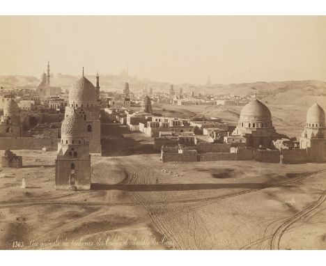 Sammlung von 50 Original-Photographien von u.a. Guillaume Berggren, Abdullah Frères, Antonio Beato, Félix Bonfils und Jean Pa