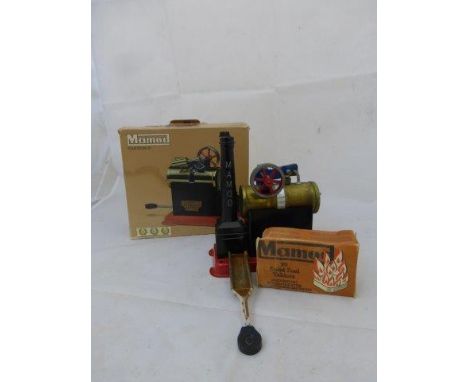 A boxed Mamod SP1 steam engine. 