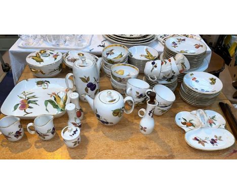A large selection of Royal Worcester 'Evesham' dinnerware and teaware 
