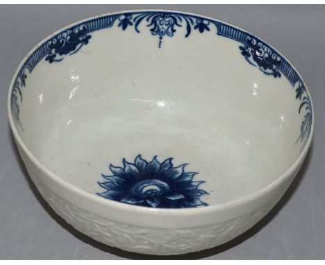 A WORCESTER BOWL finely moulded with the Chrysanthemum pattern, the interior decorated with a chrysanthemum and lambrequin bo