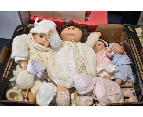 A Collection of Aston Drake and Zapf Dolls, Cabbage Patch etc 