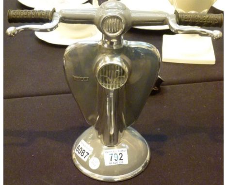 LAMBRETTA LAMP. Lambretta scooter table lamp