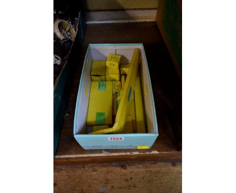 A small quantity of vintage boxed Meccano items, in yellow card boxes. 
