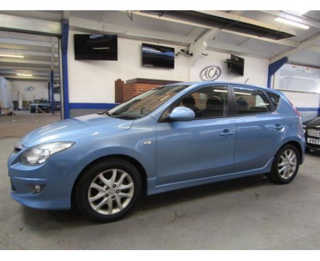 Make &amp; Model: Hyundai I30 ComfortDate of Reg: EX61 NNTColour: Bluecc: 1396MoT: 24-01-2023Fuel Type: PETROLMileage: 100kTr