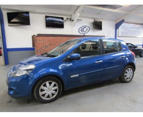 Make &amp; Model: Renault Clio Expression DCIDate of Reg: NJ61 ZFPColour: Bluecc: 1461MoT: 11-11-2022Fuel Type: DIESELMileage
