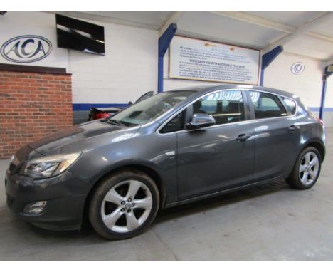Make &amp; Model: Vauxhall Astra SRI TurboDate of Reg: KN10 MMFColour: Greycc: 1364MoT: 04-03-2022Fuel Type: PETROLMileage: T