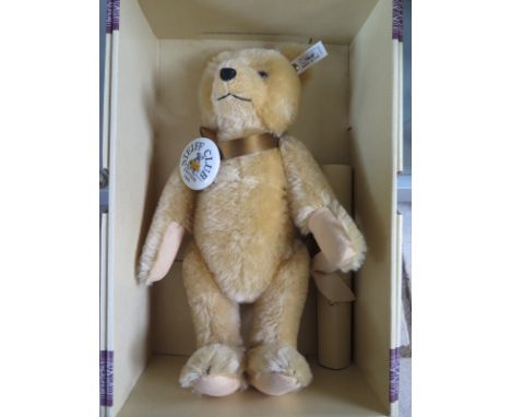 A Steiff Club Bear 1995, a 1946 Baby bear replica - 35cm tall, mohair - limited edition number 6675 - limited to year 1995 - 