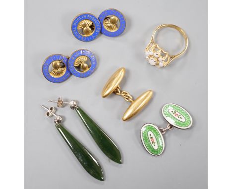 Mixed jewellery including a 9ct gold and opal cluster dress ring, gross 2.8 grams, an 18ct gold cufflink, 3.7 grams and other