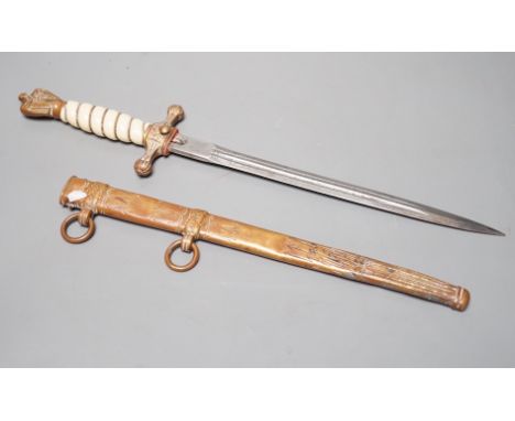 A Third Reich kriegsmarine naval officer’s dagger,41.5 cms long.