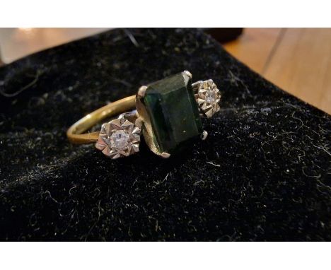 Diamond and Green Stone Gold Dress Ring, size K+0.5