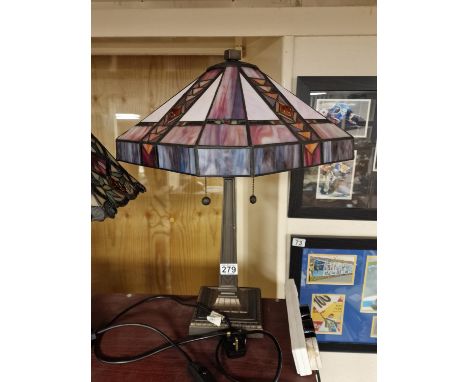 Vintage Tiffany Style Lamp - in working order