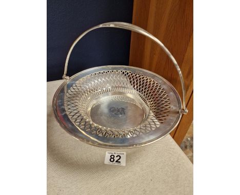 1911 Hallmarked Sheffield Silver Fruit Basket with handle, by Levesley Brothers, 447g and approx 9" in diameter
