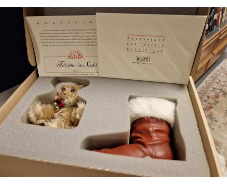 Boxed Steiff Teddybar im Steifel Christmas Teddy Bear and Boot Toy