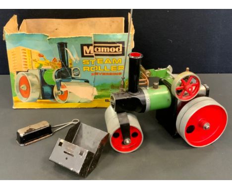 A Mamod Steam Roller S.R. 1a, boxed 