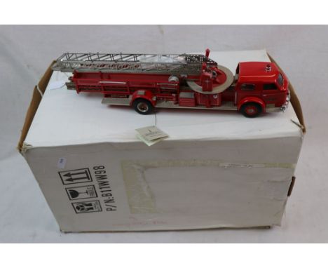 Boxed Franklin Mint The Classic Mac Pumper fire engine model plus another Franklin Mint Fire Engine with tag