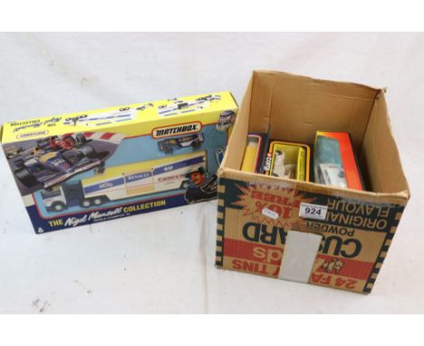 Group of approx 9 boxed diecast models to include Corgi, Matchbox, Solido etc