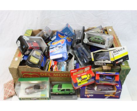 Collection of boxed/cased diecast models to include Universal Hobbies, Mattel Hot Wheels, Corgi etc