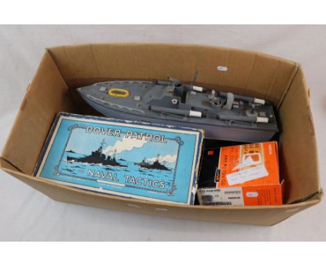 Fourteen metal Famous 1:1200/1250 scale WWII Warships, painted with stands and nameplates, to include HMS Vanguard, USS Penny