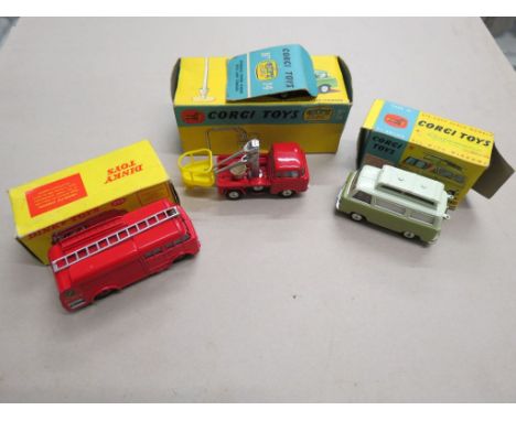 Two boxed Corgi diecast models to include 420 Ford Thames Airborne Caravan in two tone green and Gift Set No 14 Hydralic Towe