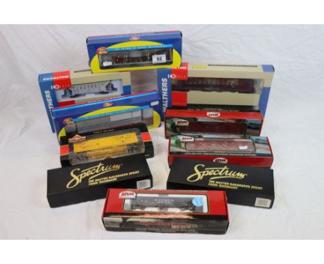 10 Boxed HO scale North American line items of rolling stock to include 2 x Walthers 2 pack sets, Atlas x 3, Spectrum by Bach