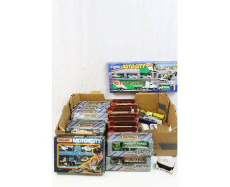 Collection of 23 boxed diecast models and sets 8x Matchbox Convoy, 8x boxed Matchbox Models of Yesteryear, Matchbox MC13 Moto