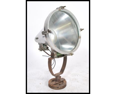A large vintage 20th century retro industrial search lamps light&nbsp;&nbsp;on cast metal base with polished steel pendant sh