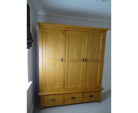 Modern oak 3 door 3 drawer wardrobe (Has been dismantled and will need reassembling)&nbsp;