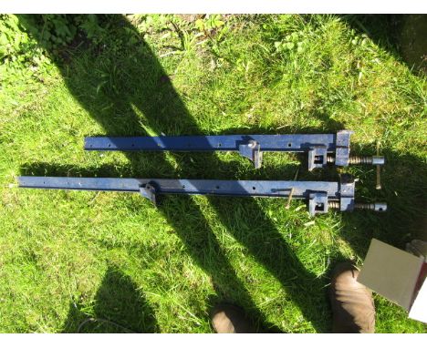 2 heavy sash clamps&nbsp;